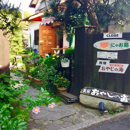 Oyajino Umi Bed & Breakfast Naoshima Luaran gambar