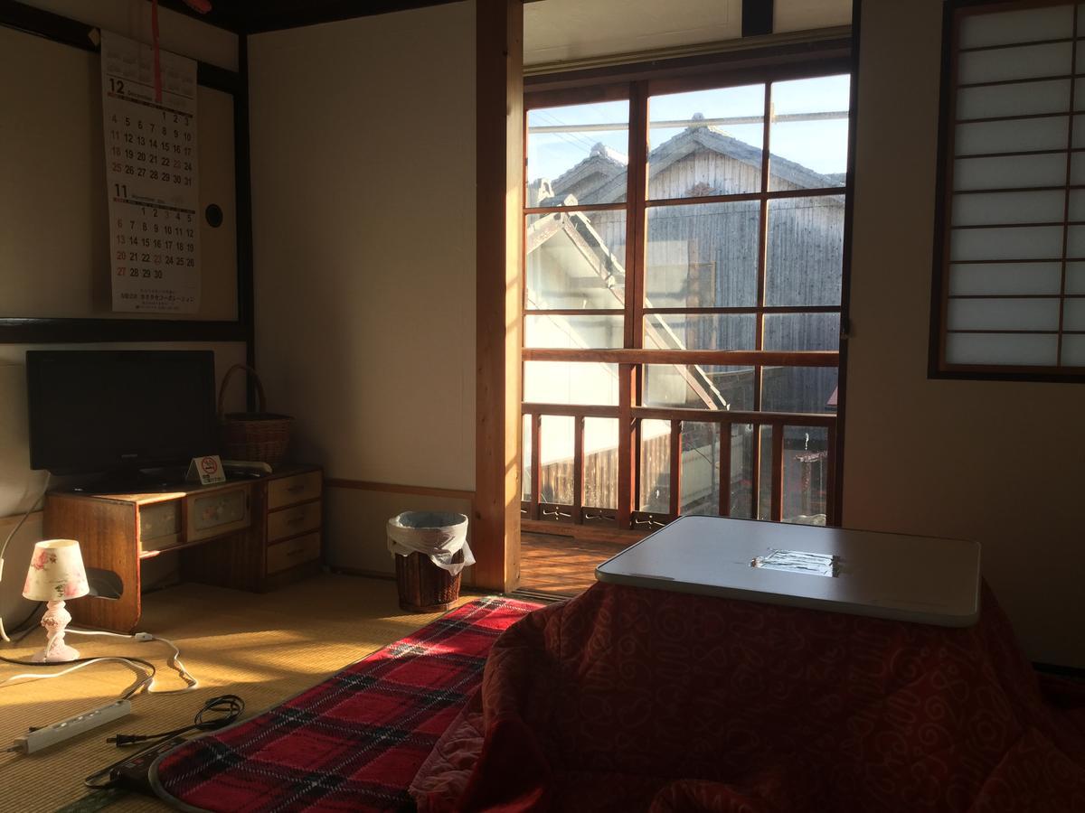 Oyajino Umi Bed & Breakfast Naoshima Luaran gambar