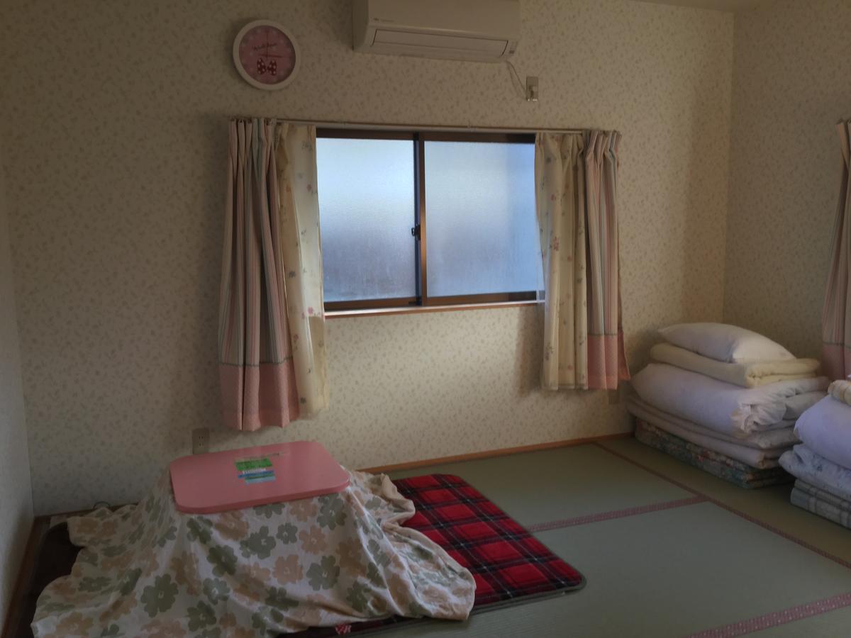 Oyajino Umi Bed & Breakfast Naoshima Luaran gambar