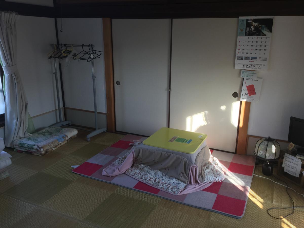 Oyajino Umi Bed & Breakfast Naoshima Luaran gambar