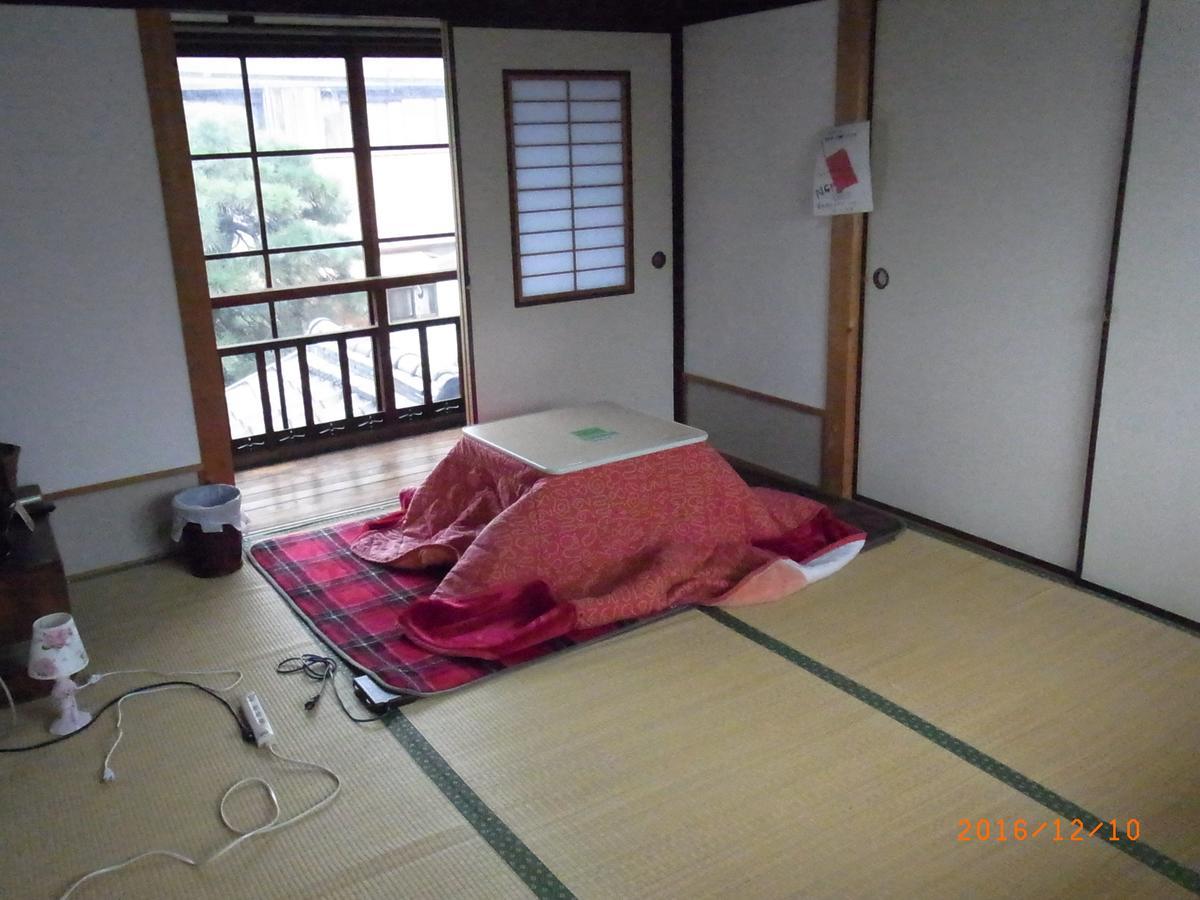 Oyajino Umi Bed & Breakfast Naoshima Luaran gambar