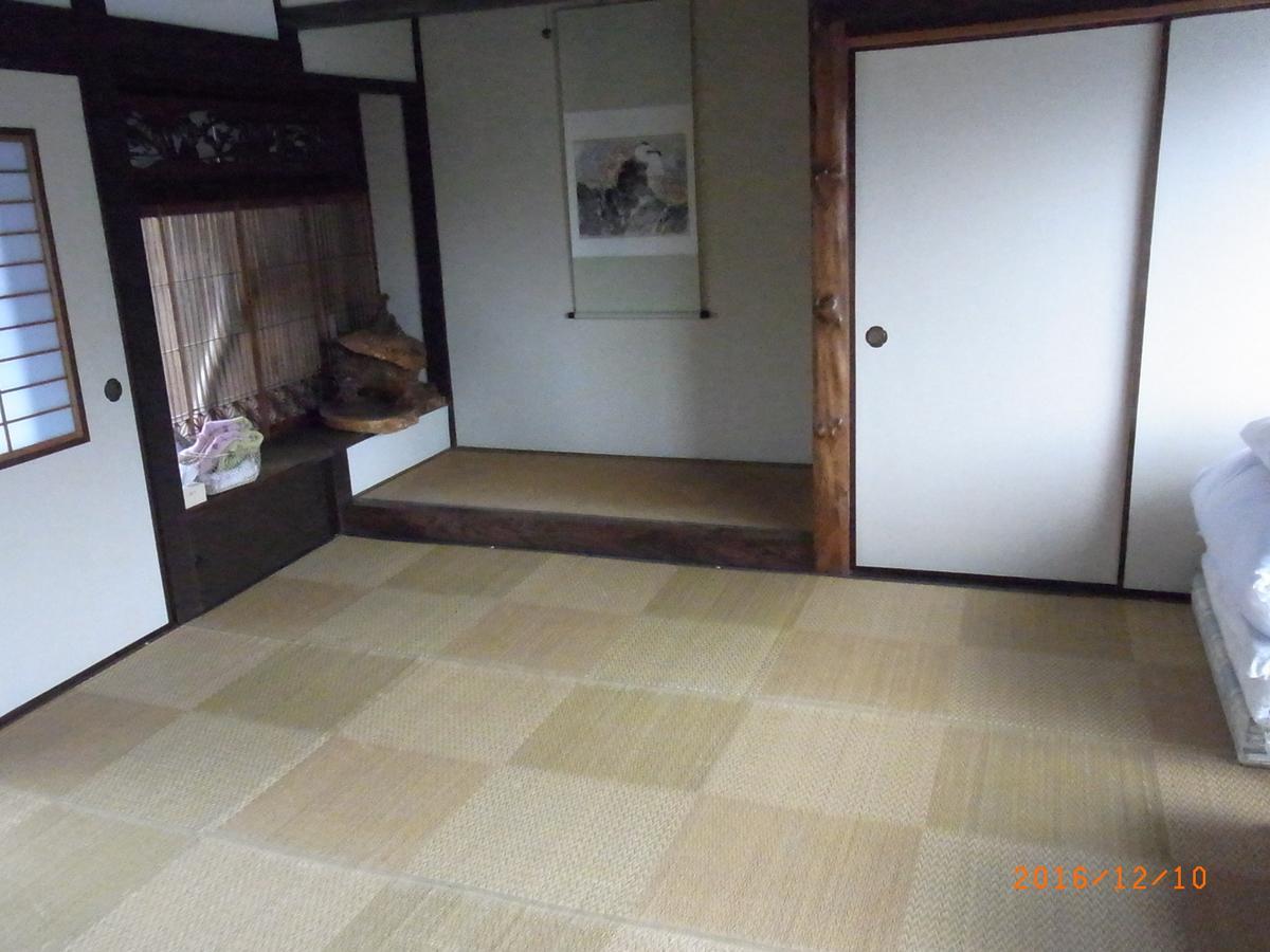 Oyajino Umi Bed & Breakfast Naoshima Luaran gambar