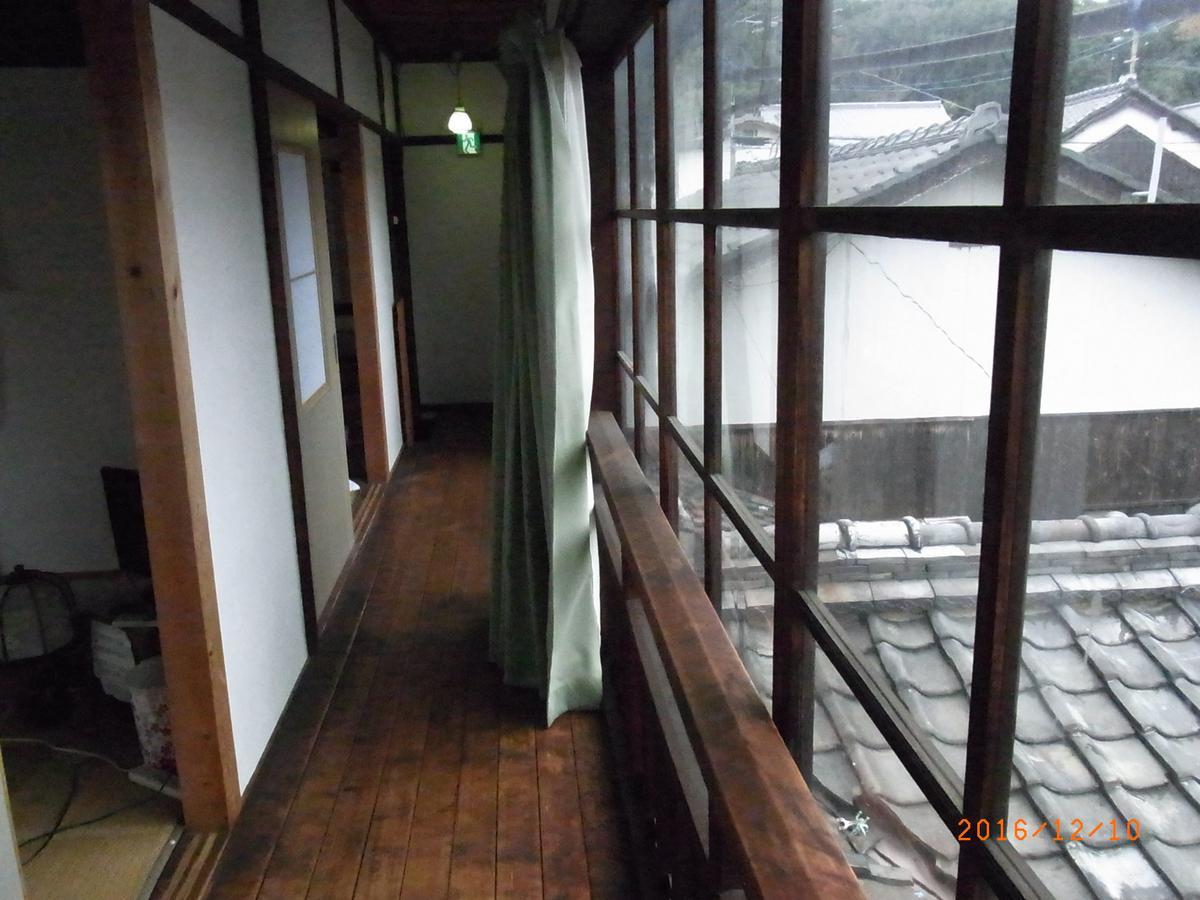 Oyajino Umi Bed & Breakfast Naoshima Luaran gambar